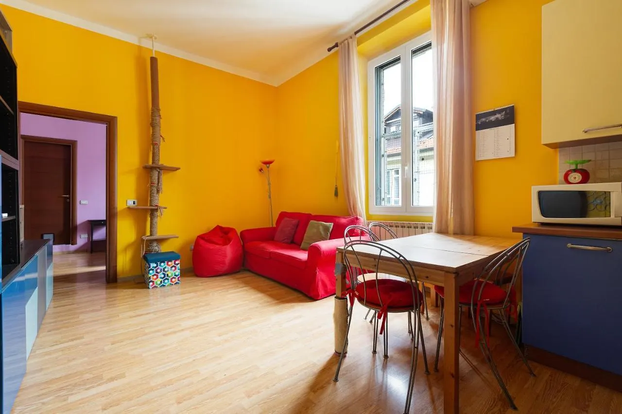 Milano Viale Umbria Colorful Apartment